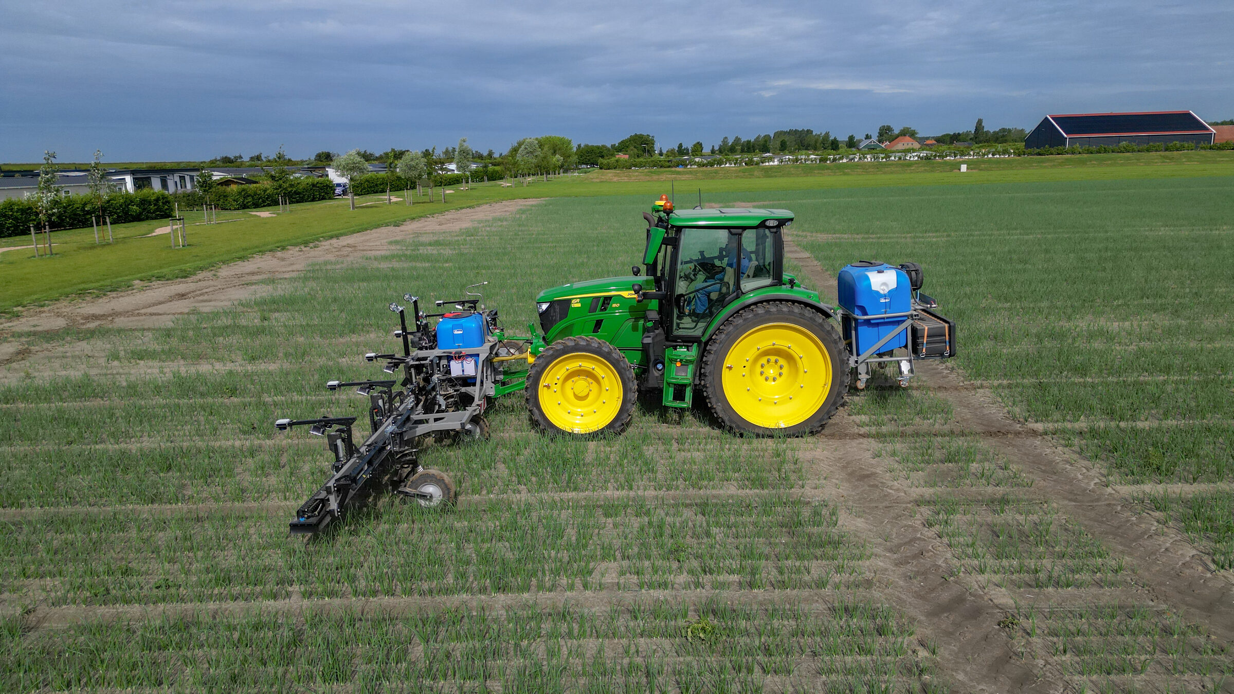 Rumex Spotsprayer im Vergleich zum RumboJet 880 von Allgäu Automation