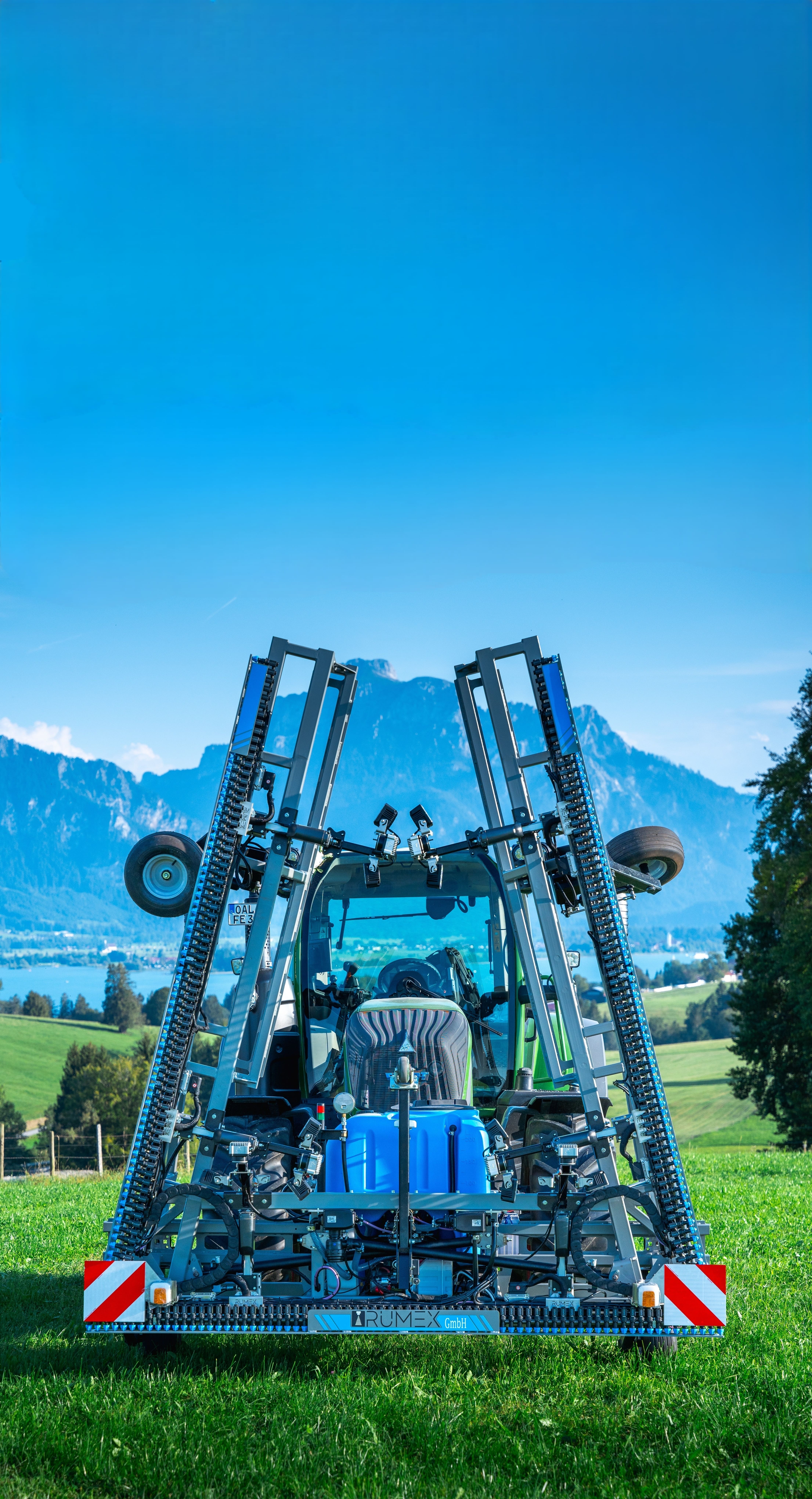 Präzise Unkrautbehandlung mit dem Rumex Spotsprayer und dem ARA von Ecorobotix